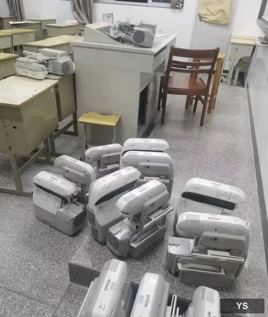 图片描述